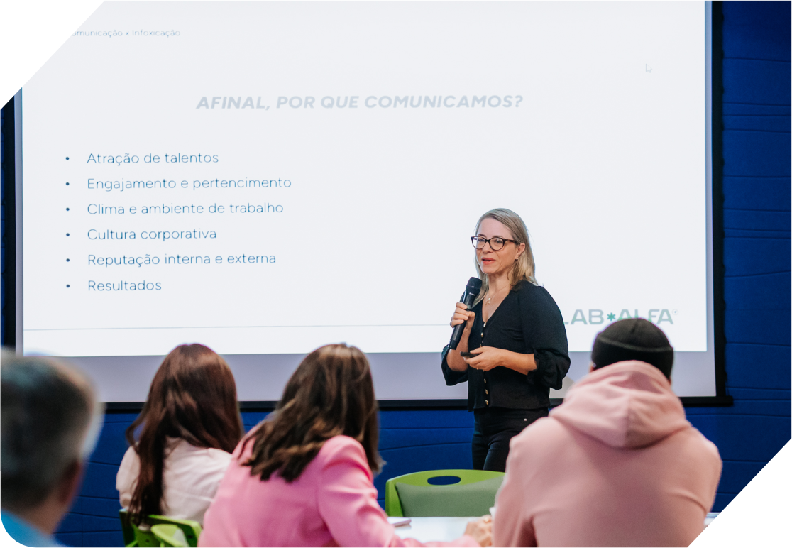 Apresentação com público no Lab Alfa