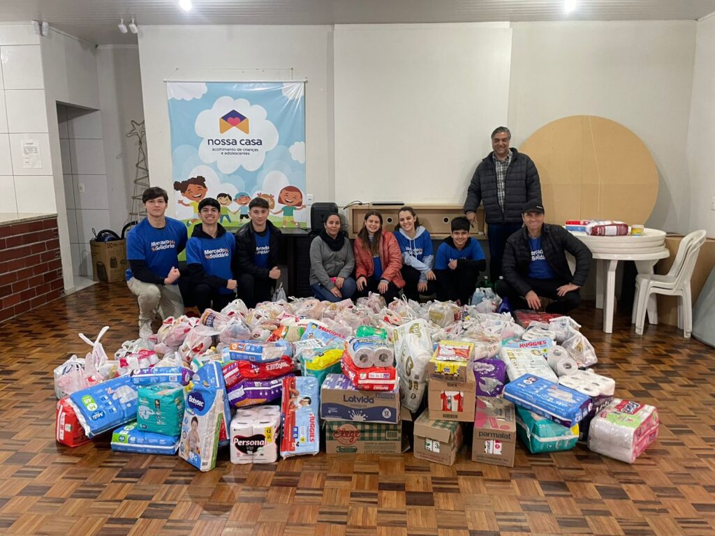 mercado-solidario-arrecada-16-toneladas-de-doacoes